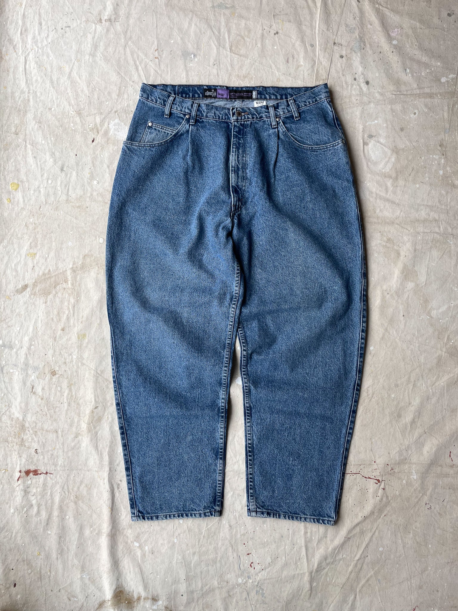 90's Levi's Silvertab Baggy Jeans—[38x30] – mahshu