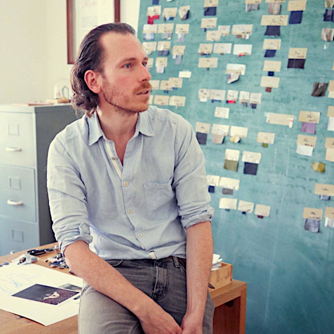 Frank Leder – No Man Walks Alone