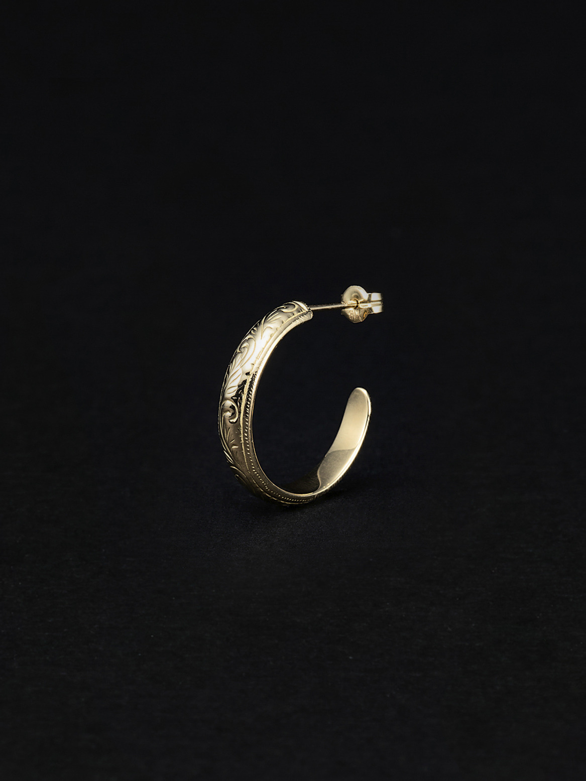 25SS〜】ANTIDOTE BUYERS CLUB 「Engraved Hoop Earring」 18K 製 ピアス