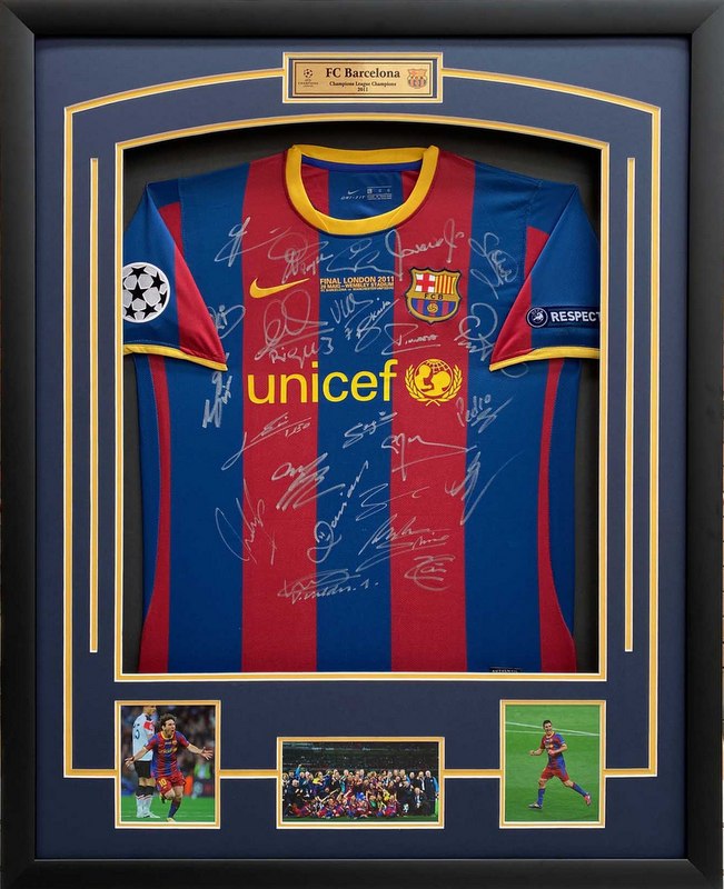 額入り】FCバルセロナ 2011 チャンピオンズリーグチーム 直筆マルチ