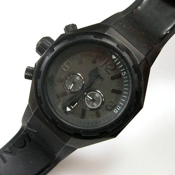 NIXON】「The STEELCAT」ジャンク品 電池切れ 商品説明必読 NIXON