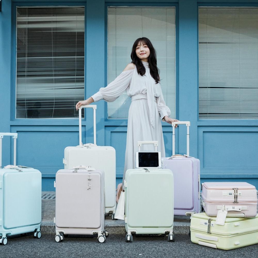 フロントオープン式スーツケース チャンキーキャリー| floral-nova S/M