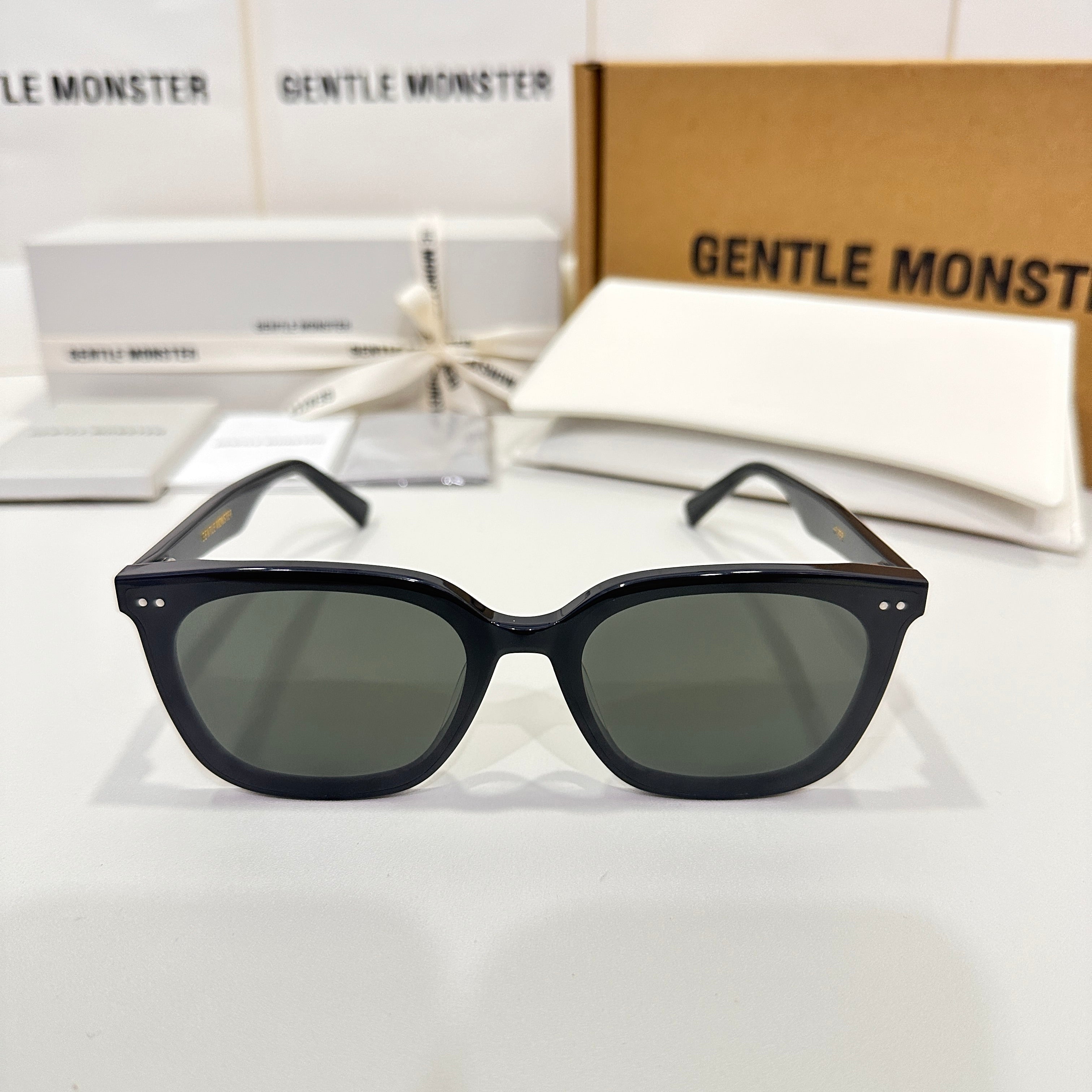 Heizer 01 – BTSGLASSES