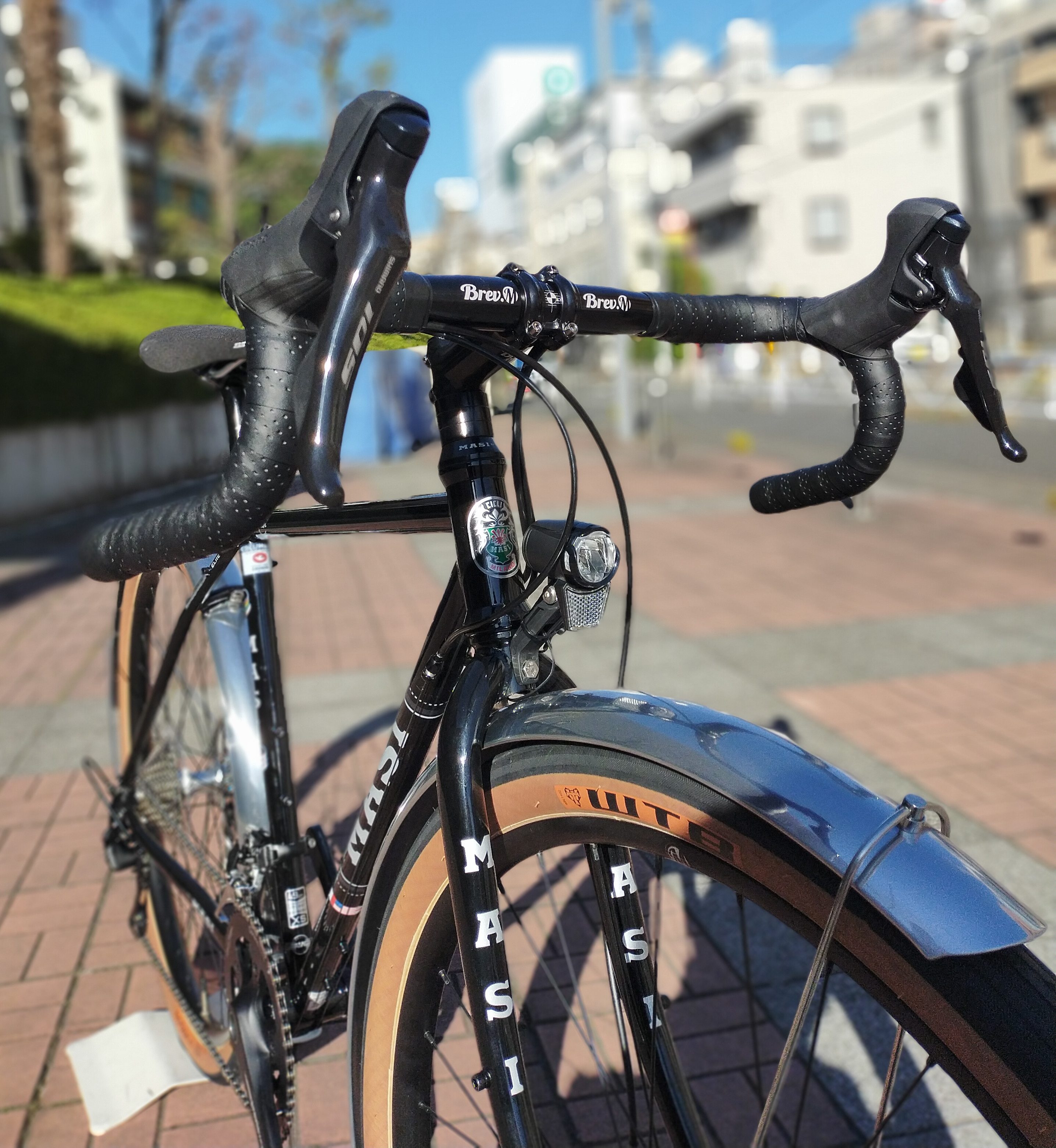 新古典主義 これが現代のツーリング車だ | 横浜・新宿・湘南のスポーツ