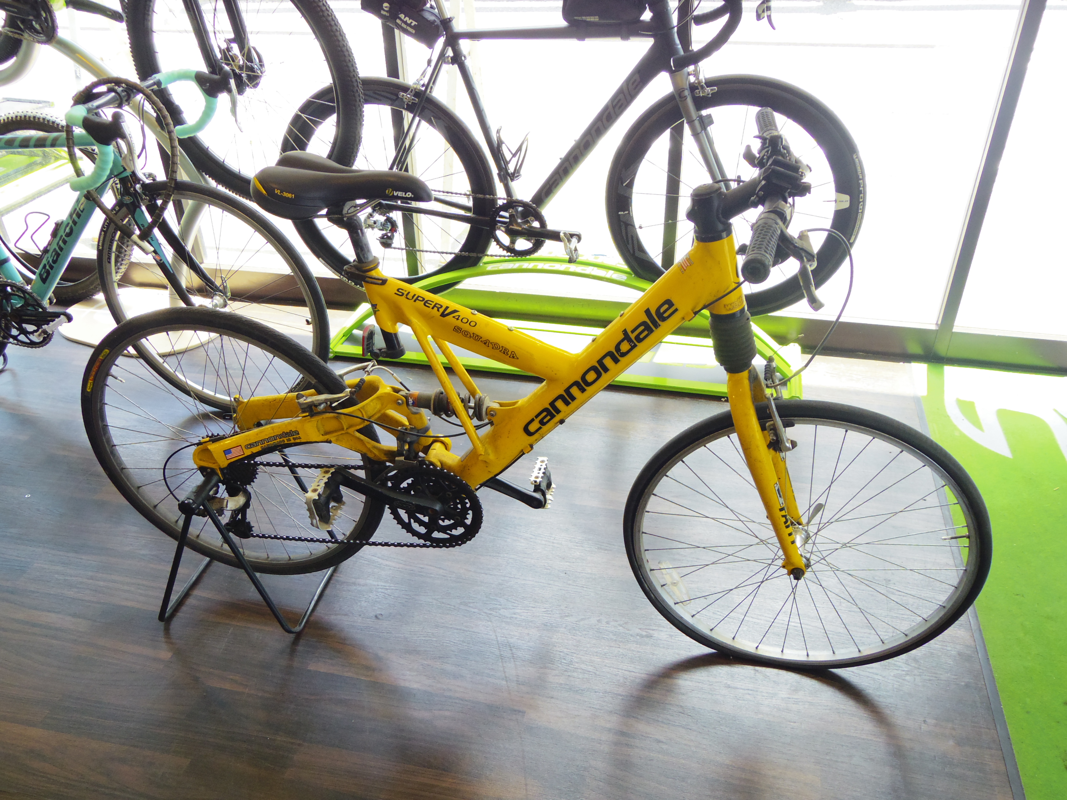 cannondale F3000 マウンテンバイク イエロー Cannondale F3000