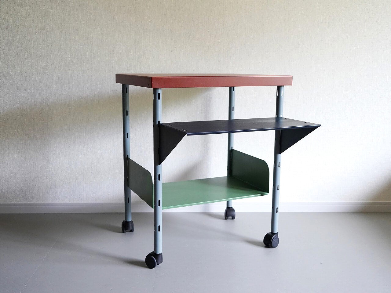 レフォロ アレフ ワゴン ティトロリー ② コンスタンチン・グルチッチ