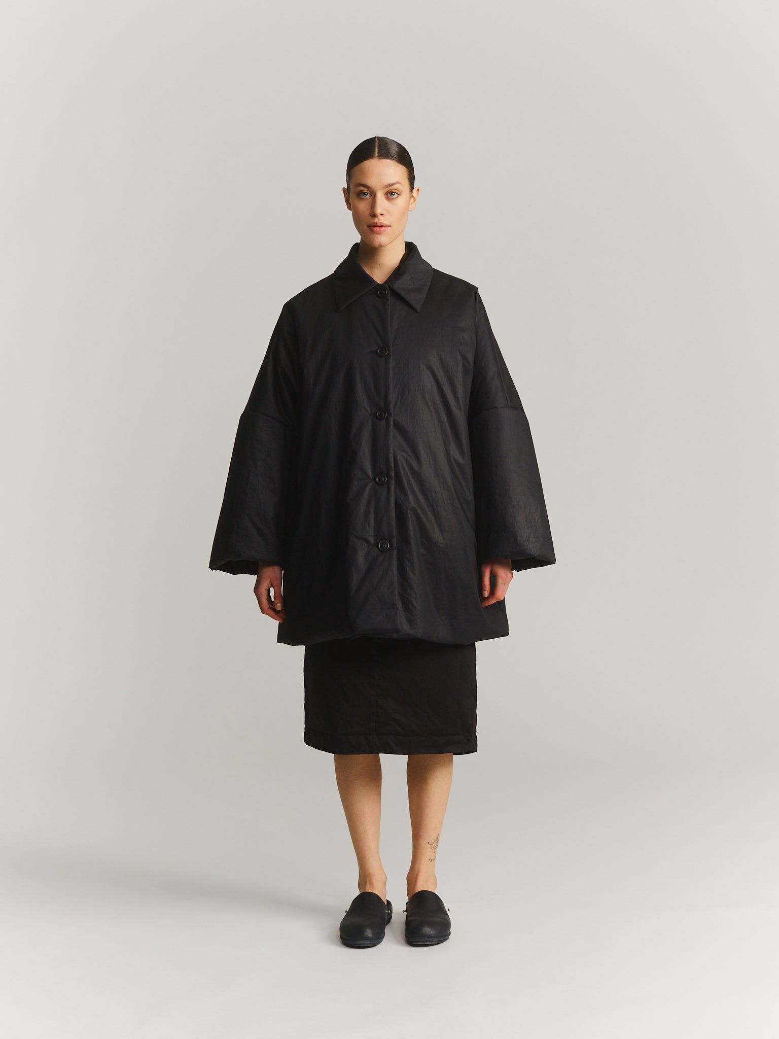 TRIANGLE COAT - LACQED - BLACK – Casey Casey