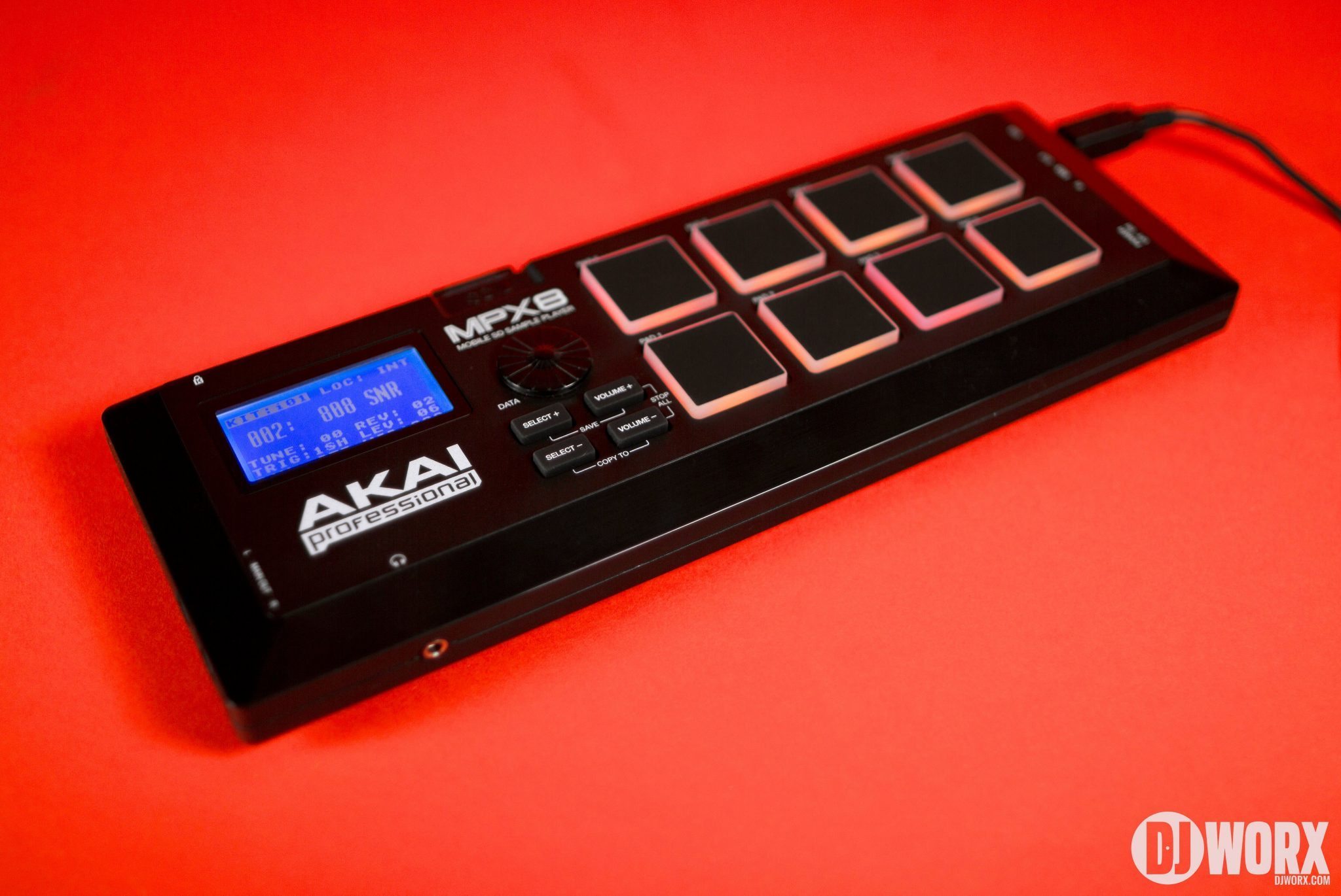 REVIEW: Akai Pro MPX8 Sample player – DJWORX