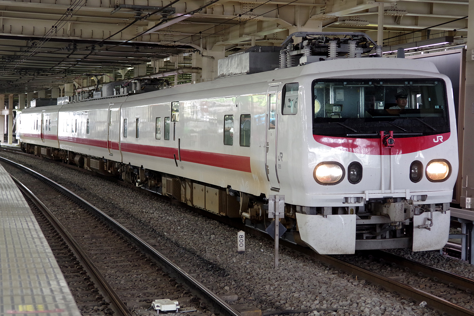 MicroAce A-3390 E491系 East i-E 検測車入線: Nゲージ立川駅