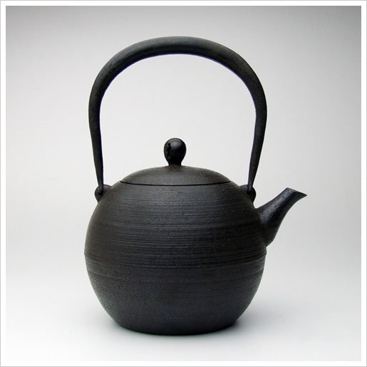 南部鉄器 鉄瓶 | 新珠型 糸目 | 0.9L | 薫山工房