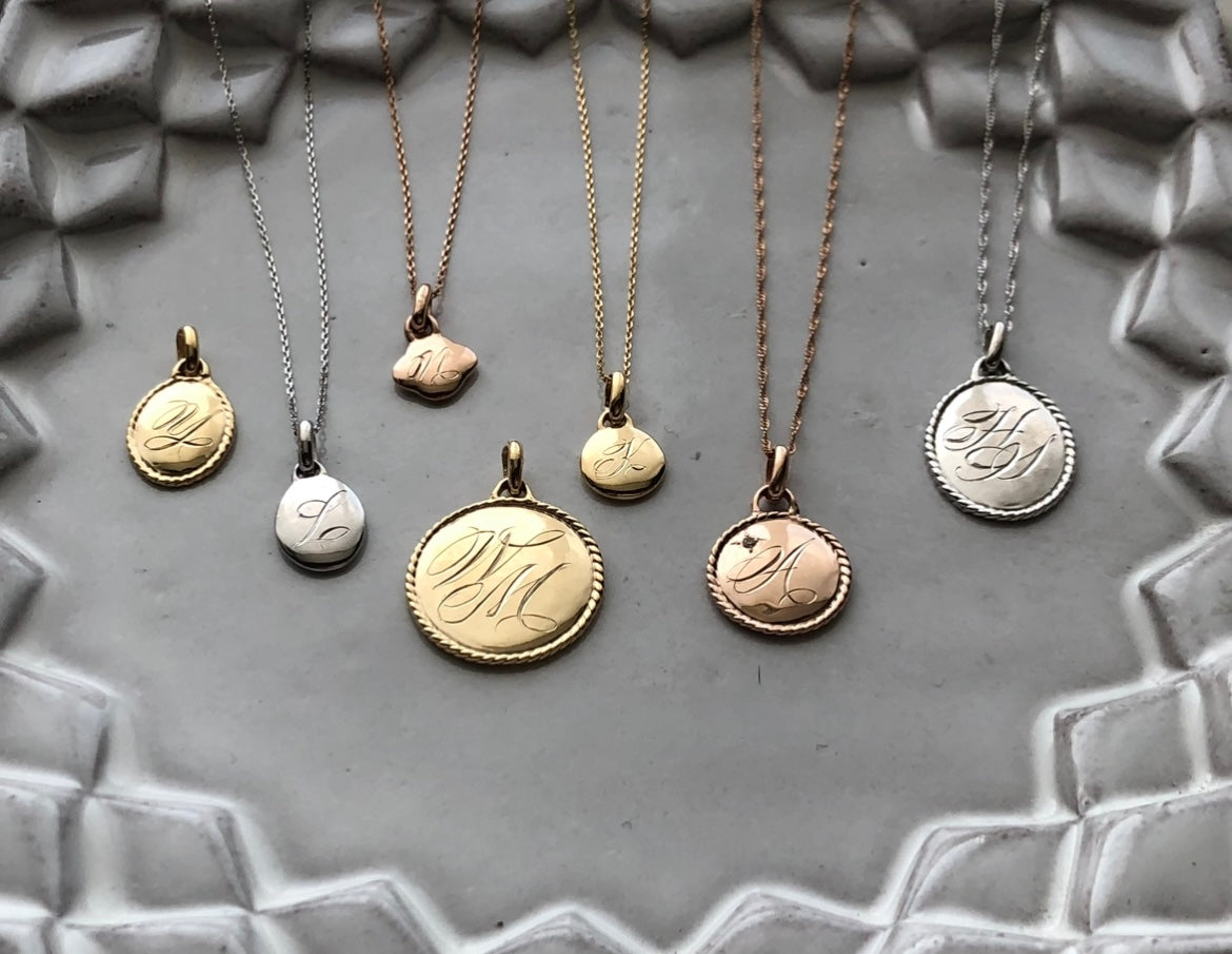 Signet Charm – K1820 ATELIER