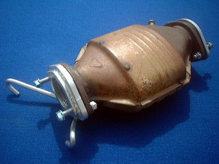 Kai power AE86用101/111-20V触媒変換アダプターKITⅡ