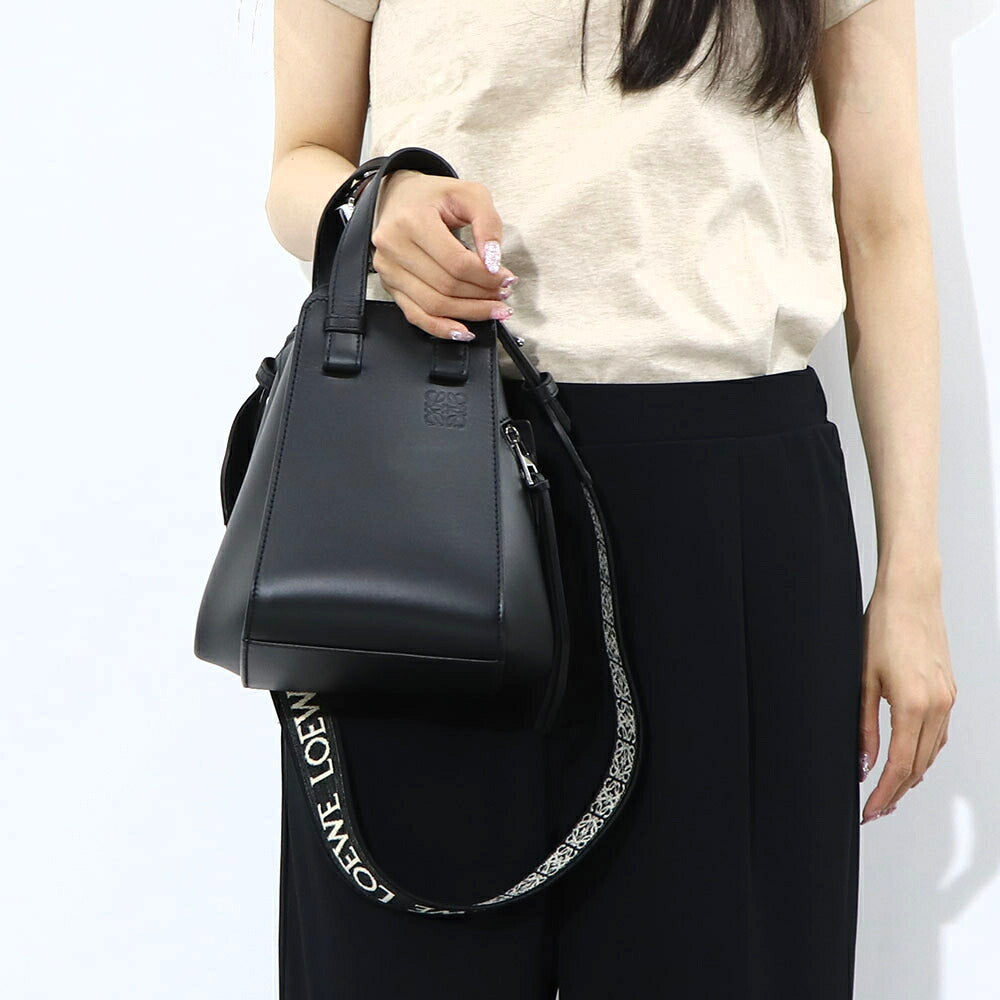 LOEWE ハンモックバッグ コンパクト HAMMOCK COMPACT – LE CHIEN