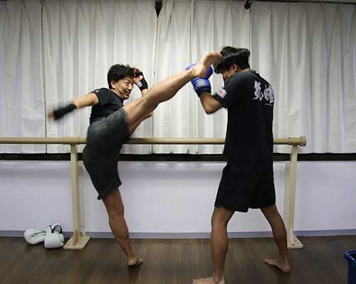 キックボクシング│笹塚で新空手・キック・ボクシングができる「RMC