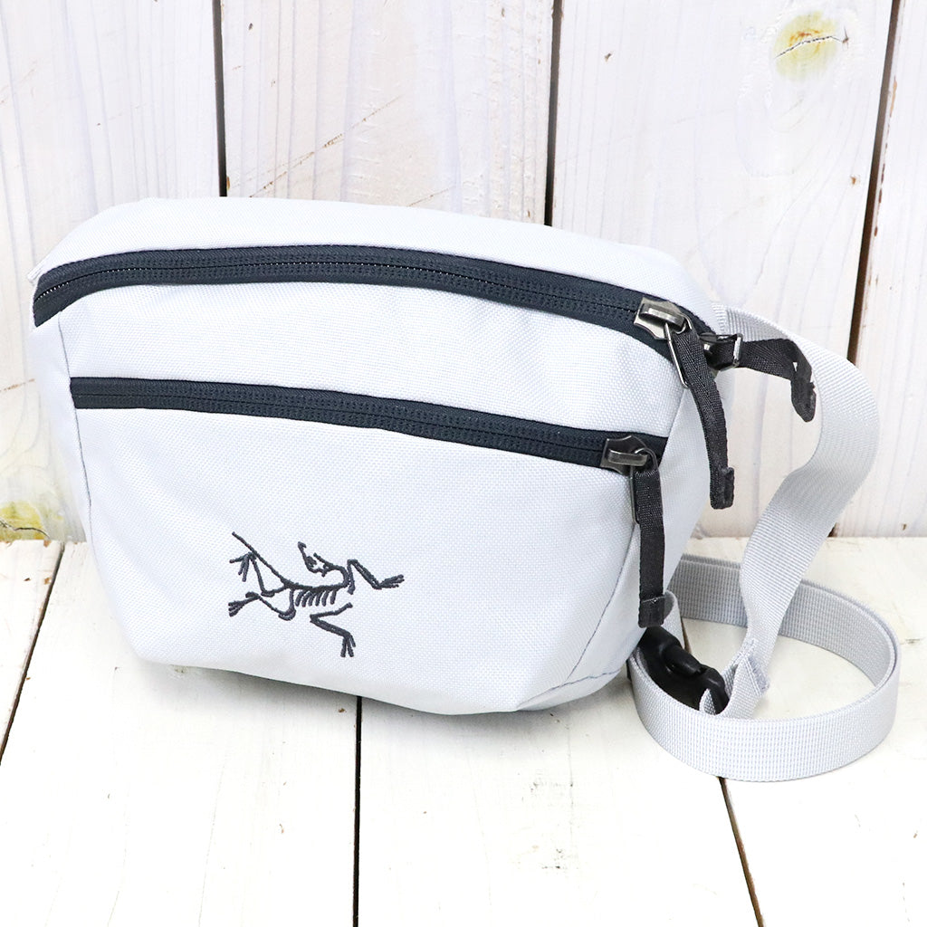 ARC'TERYX『Mantis 1 Waist Pack』(Solitude/Graphite) – Reggieshop