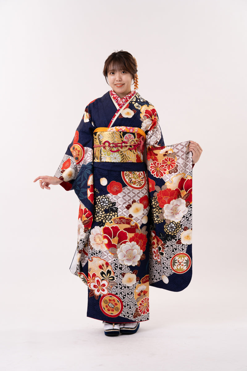 紺地 牡丹柄 正絹振袖【156】 – SAKURA TOKYO