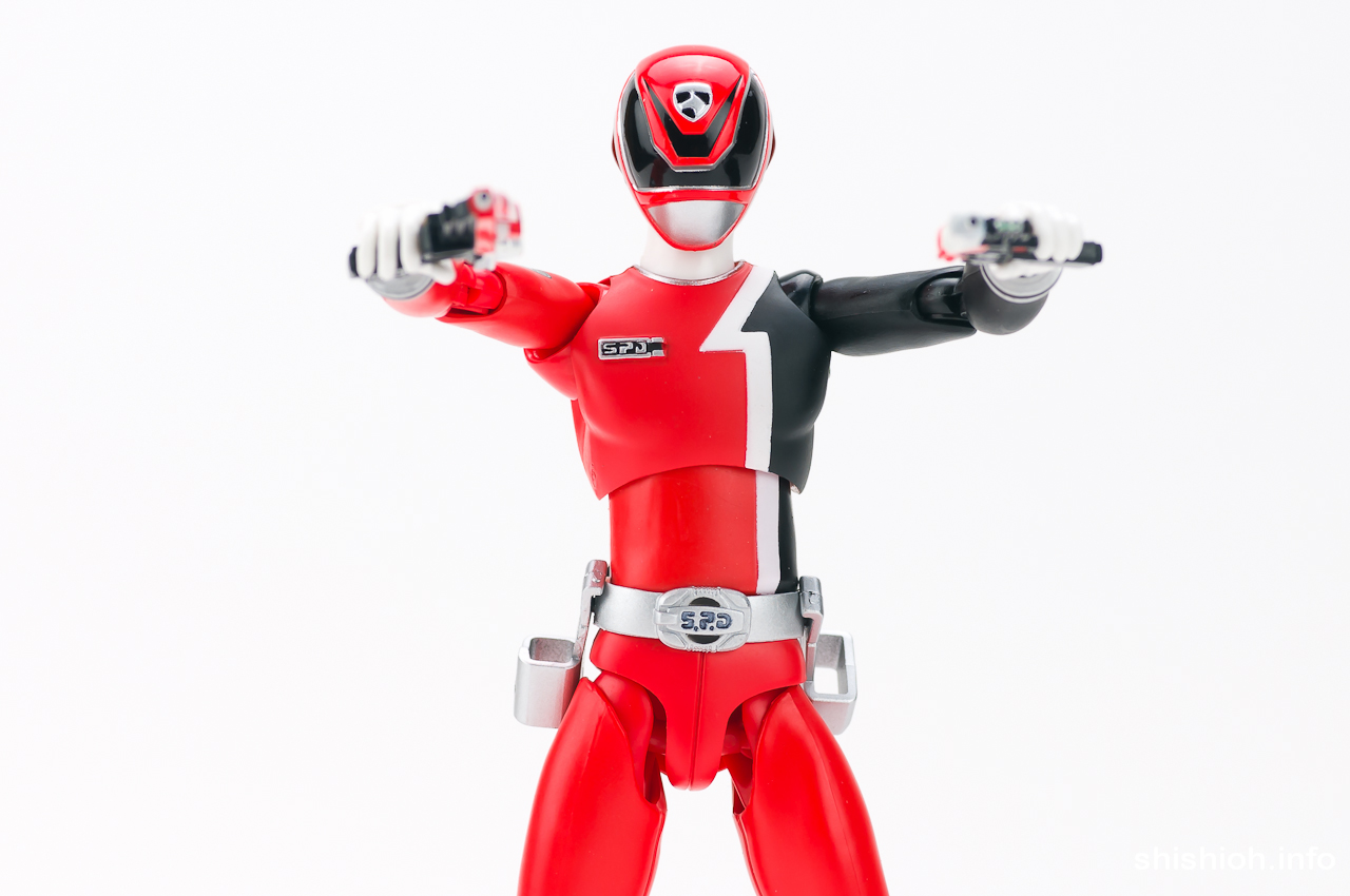 レビュー】 バンダイ S.H.Figuarts デカレッド [特捜戦隊デカレンジャー]