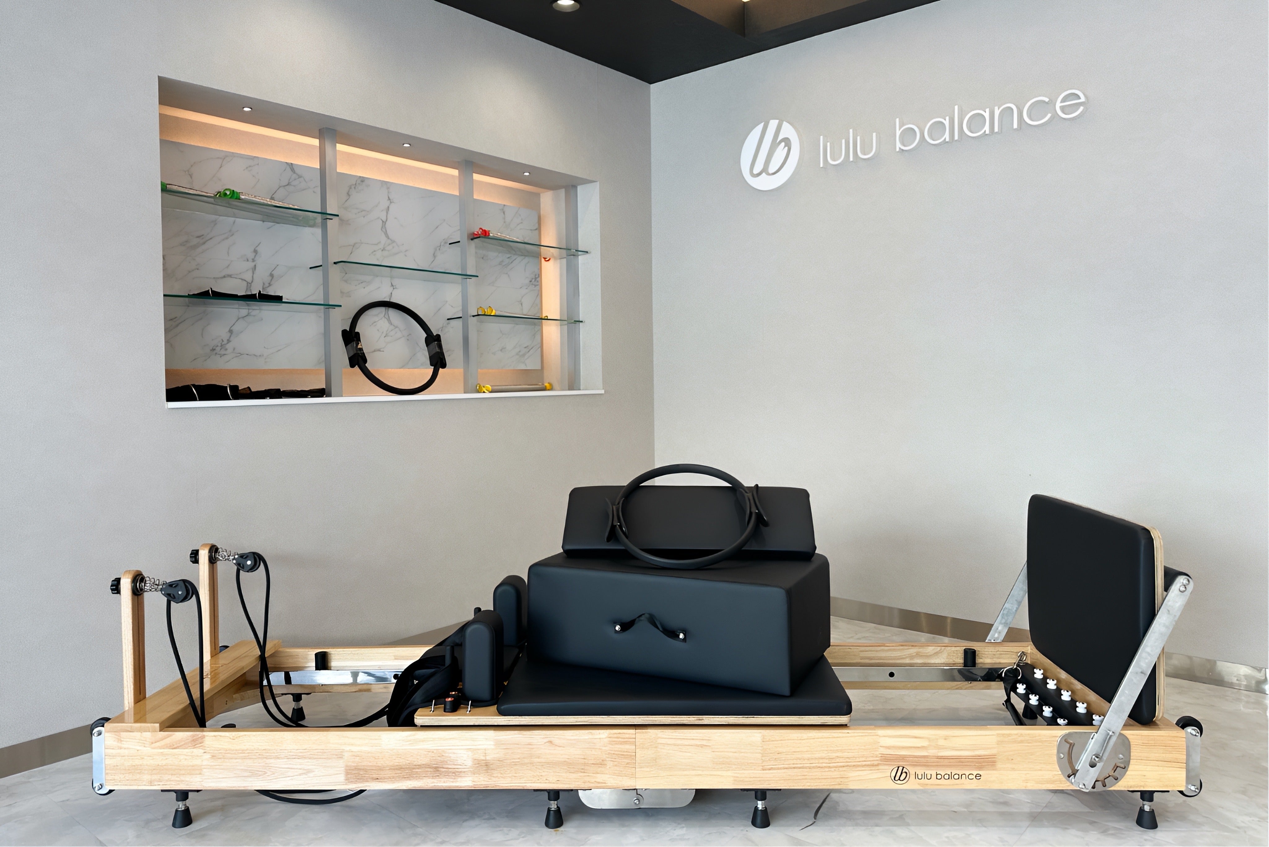 リフォーマー開業セット(オークフレーム) 折り畳み式 – lulubalance