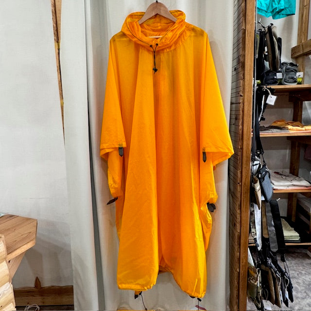 Silponcho（マルチに使えるレインポンチョ）【Rab】 – SANKAKU STAND
