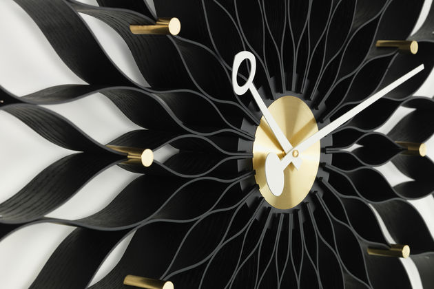 Vitra Wall Clock Sunflower Clock Black and Brass 1958 – Speranza