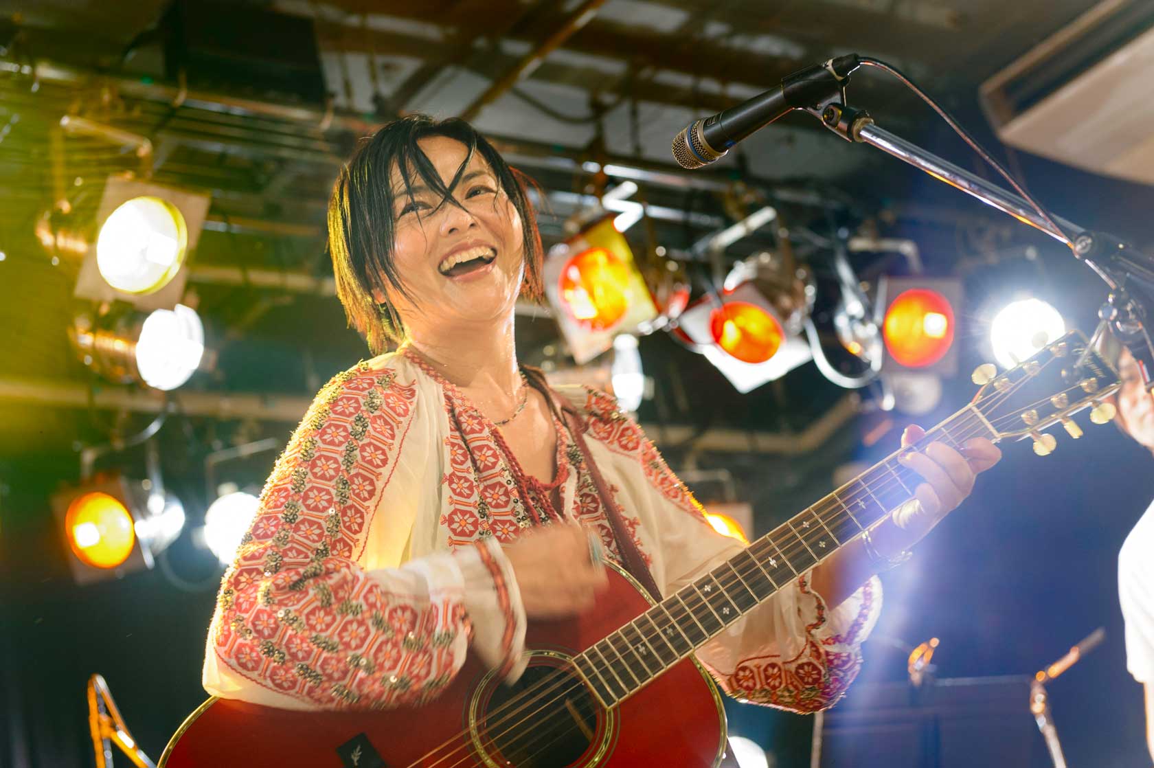 セットリストファン投票 | 榊いずみデビュー25周年記念ライブ「Izumi