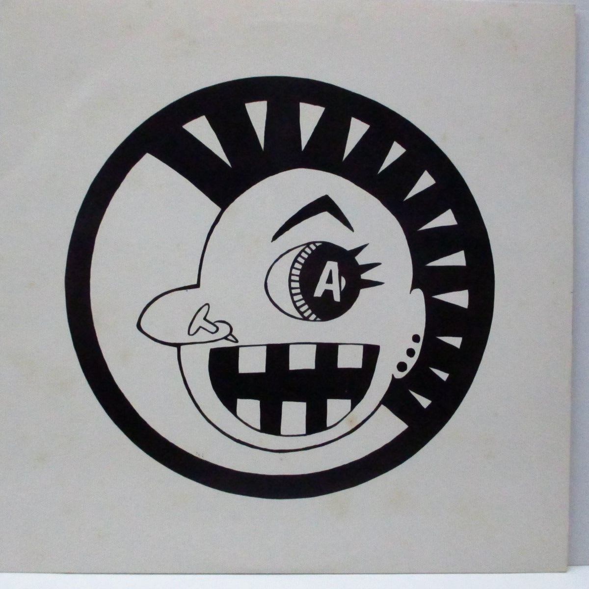 LAUGHIN' NOSE (ラフィン・ノーズ) - Pussy For Sale (Japan 80's