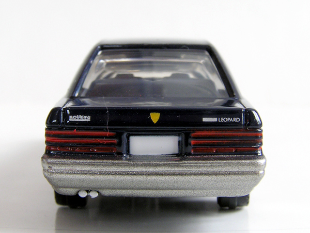 トミカプレミアム 日産レパード（タカラトミーモールオリジナル