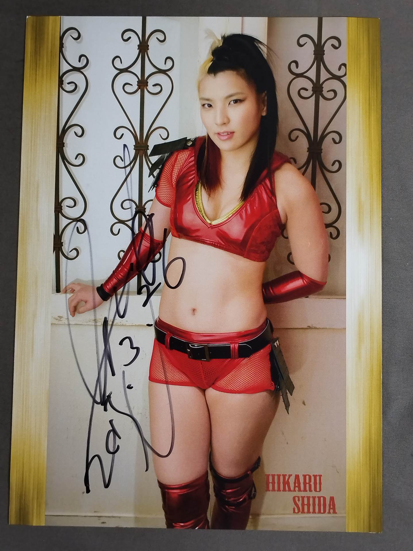 Sareee 彩羽匠 スパークラッシュ 直筆サイン入りポートレートb Sareee