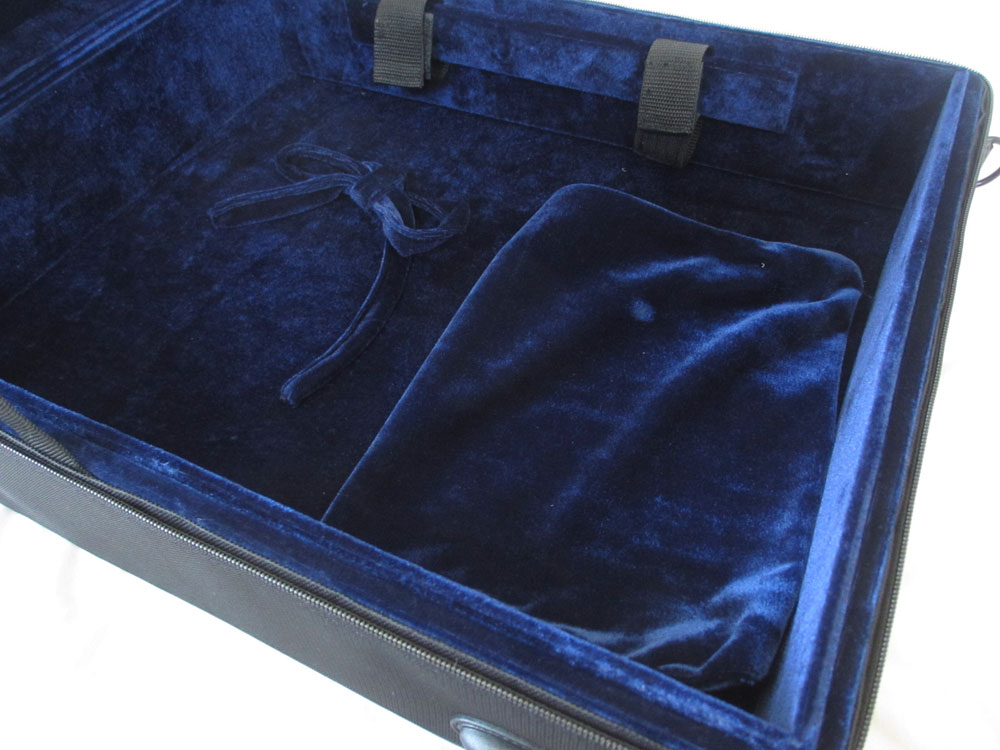 和楽器 ＞ 三味線 付属品 大物 ＞ 三味線 三つ折ケース 軽量三つ折