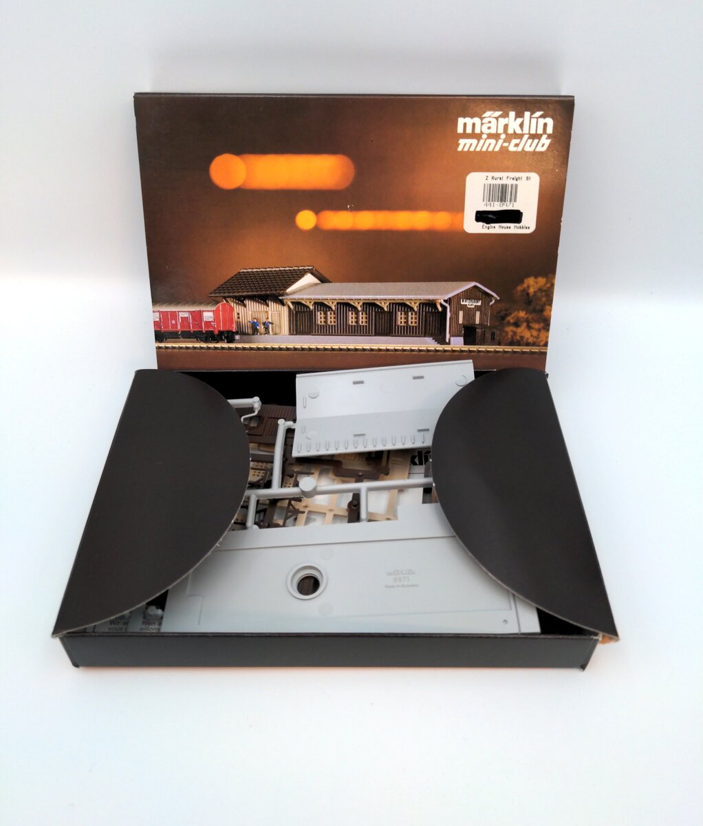 Marklin 8971 Z Mini-Club Rural Freight Shed Building Kit – Trainz