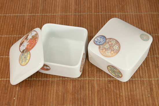 深川製磁 寿赤絵 ペア蓋物 【器道楽】