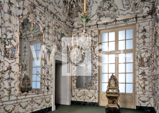 国立カポディモンテ美術館「陶器の間」 - 建築 | wps+（ワールド