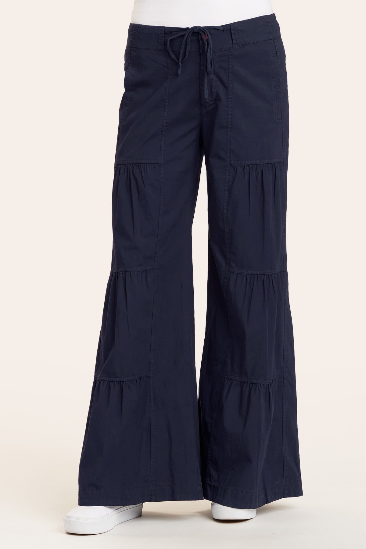 Terraced Wide Leg Pant in Navy
