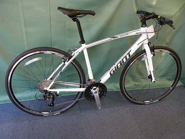 GIANT ESCAPE RX3 エスケープ RX 3 ワンランク上のクロスバイク