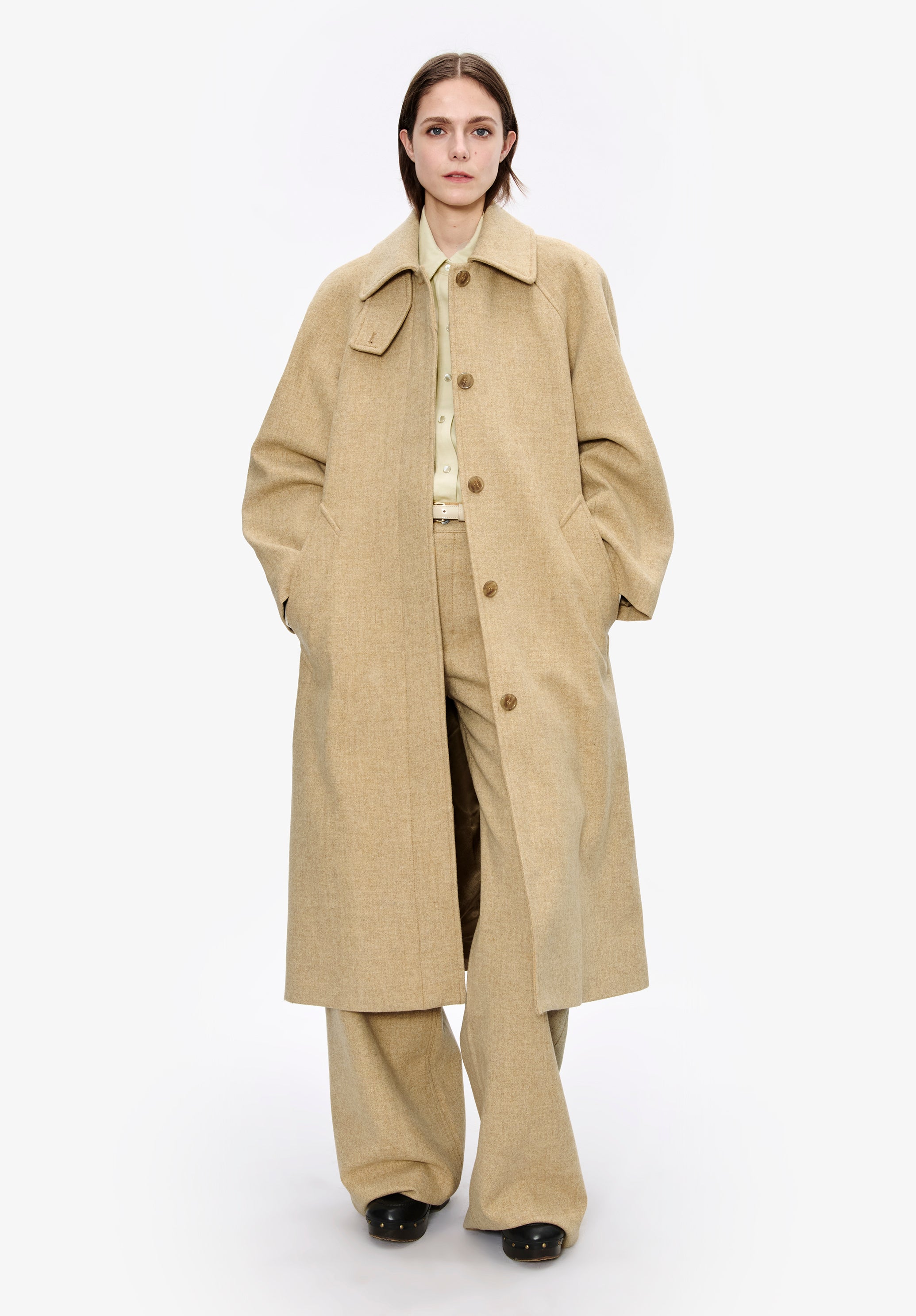 Raglan sleeve coat | Outerwear | A.P.C. Ready-to-Wear