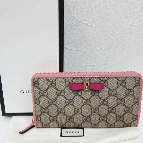新品 グッチ GGスプリーム ラウンドファスナー長財布 ピンク