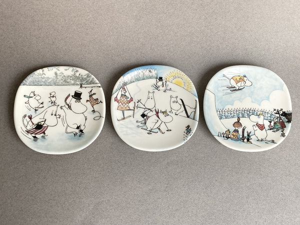 Moomin Wall Plate - On Slippery Ice - Ski Slope - Jump Slope