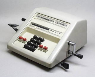 Mechanical calculator