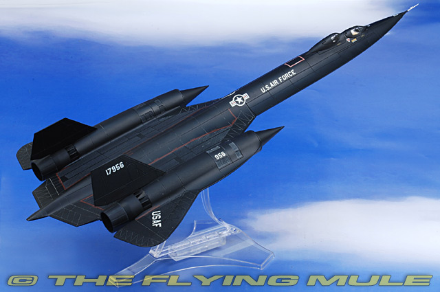 Century Wings 718845 - SR-71 Blackbird Diecast Model, USAF 9th SRW