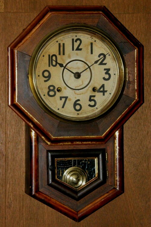 精工舎石原町／8インチ金縁八角掛け時計