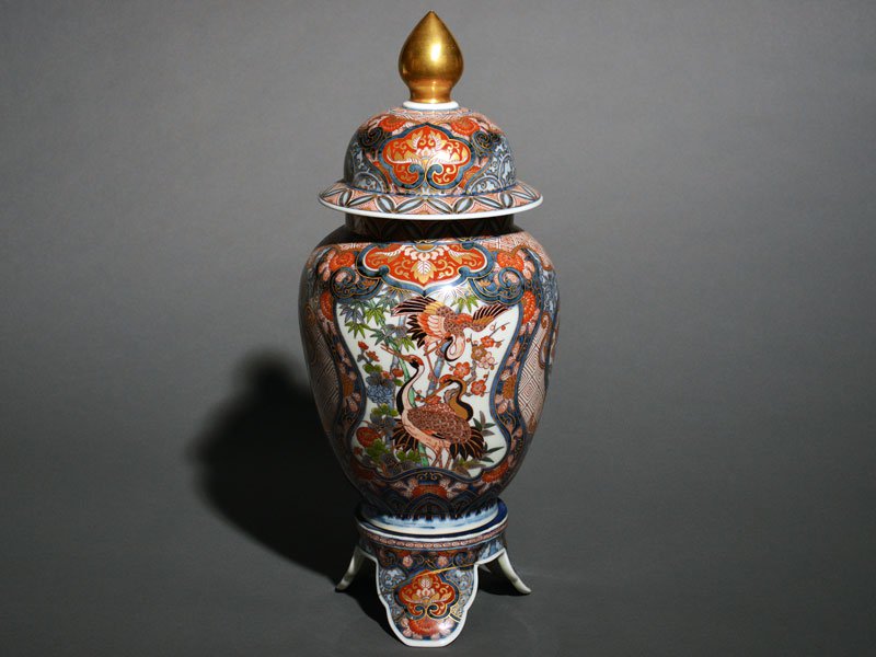 献上手古伊万里焼】特大沈香壷 染錦本金鶴図