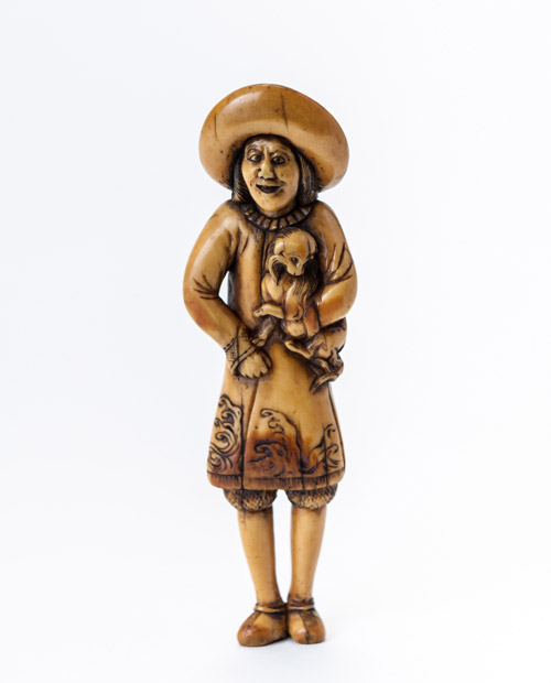 極上 根付 外国人 南蛮人 彫刻 置物 細密細工 骨董 アンティーク 極上