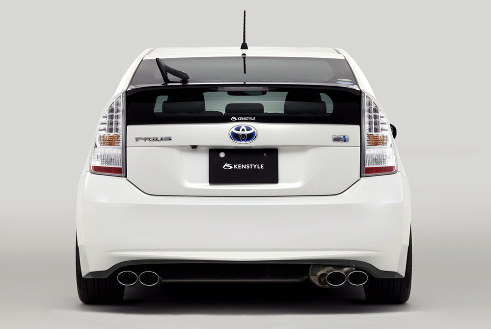 プリウス］KENSTYLEオリジナルマフラー - KENSTYLE／ケンスタイル WEB SITE
