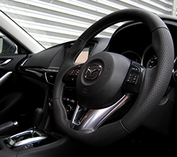 マツダ アテンザ セダン/ワゴン(GJ）KENSTYLEオリジナルステアリング