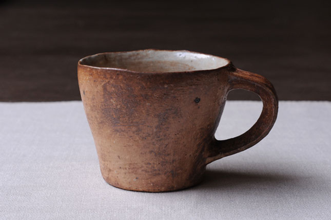 ベージュ マグカップ 石原稔久 | 和食器・キッチン雑貨通販【暮らし用品】