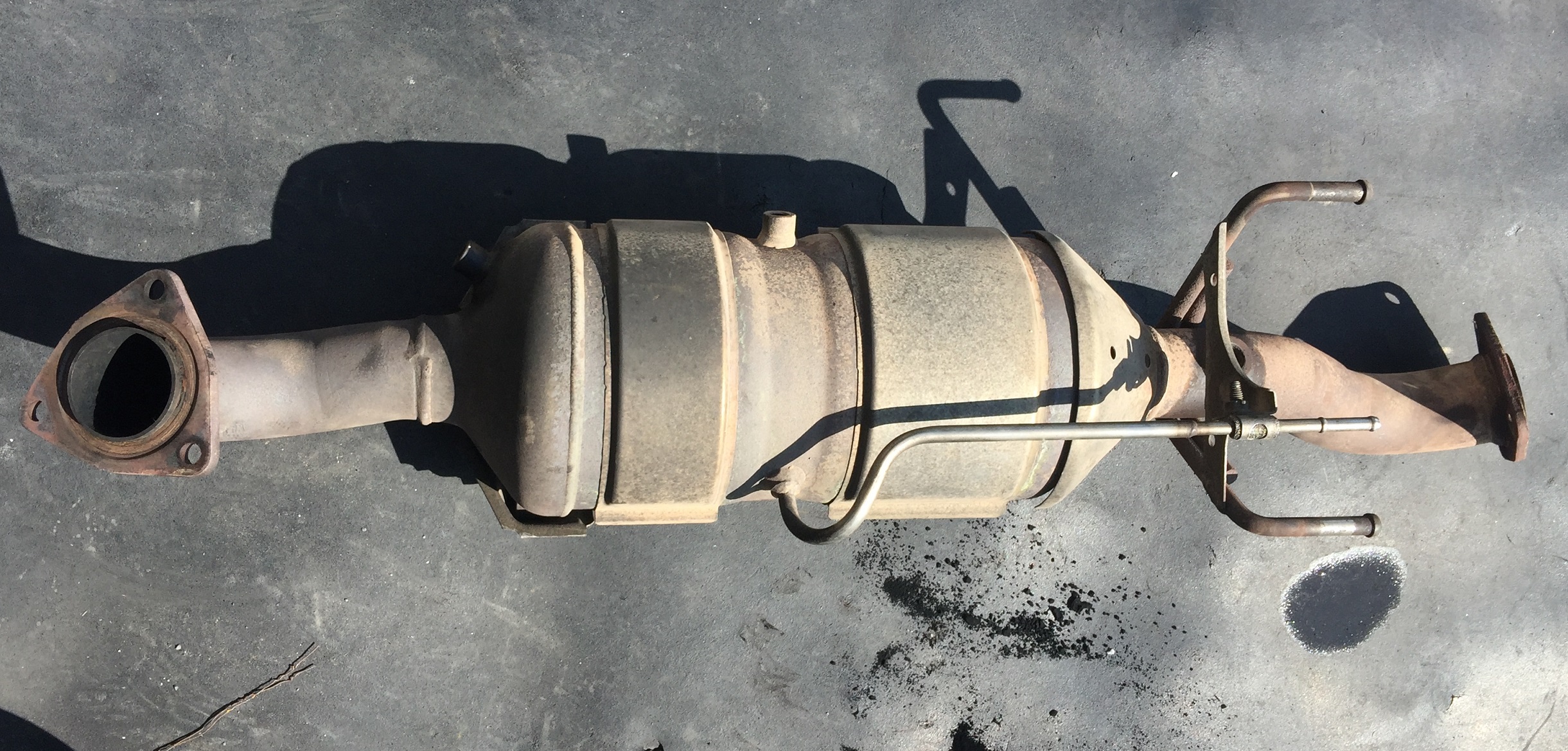 ハイエースDPF目詰まり解消の為洗浄：ケミカル事業：DPFマフラー洗浄