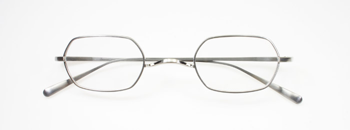 純国産メガネフレーム「ジーパーツ チタン (ZPARTS TITAN)」Model Z-111