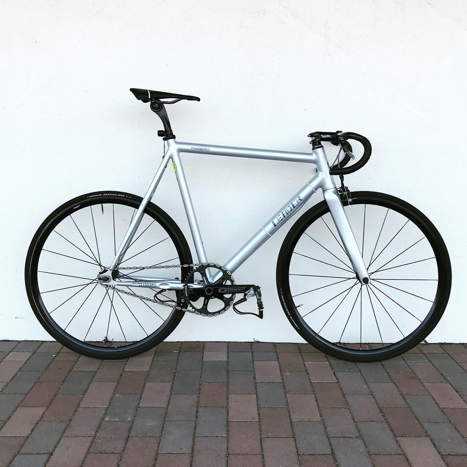 Leader KAGERO 2015 - Pedal Room