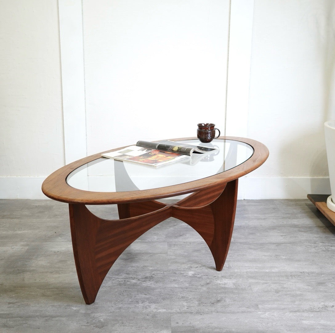 ジープラン / G-PLAN オーバル型 ガラス センターテーブル