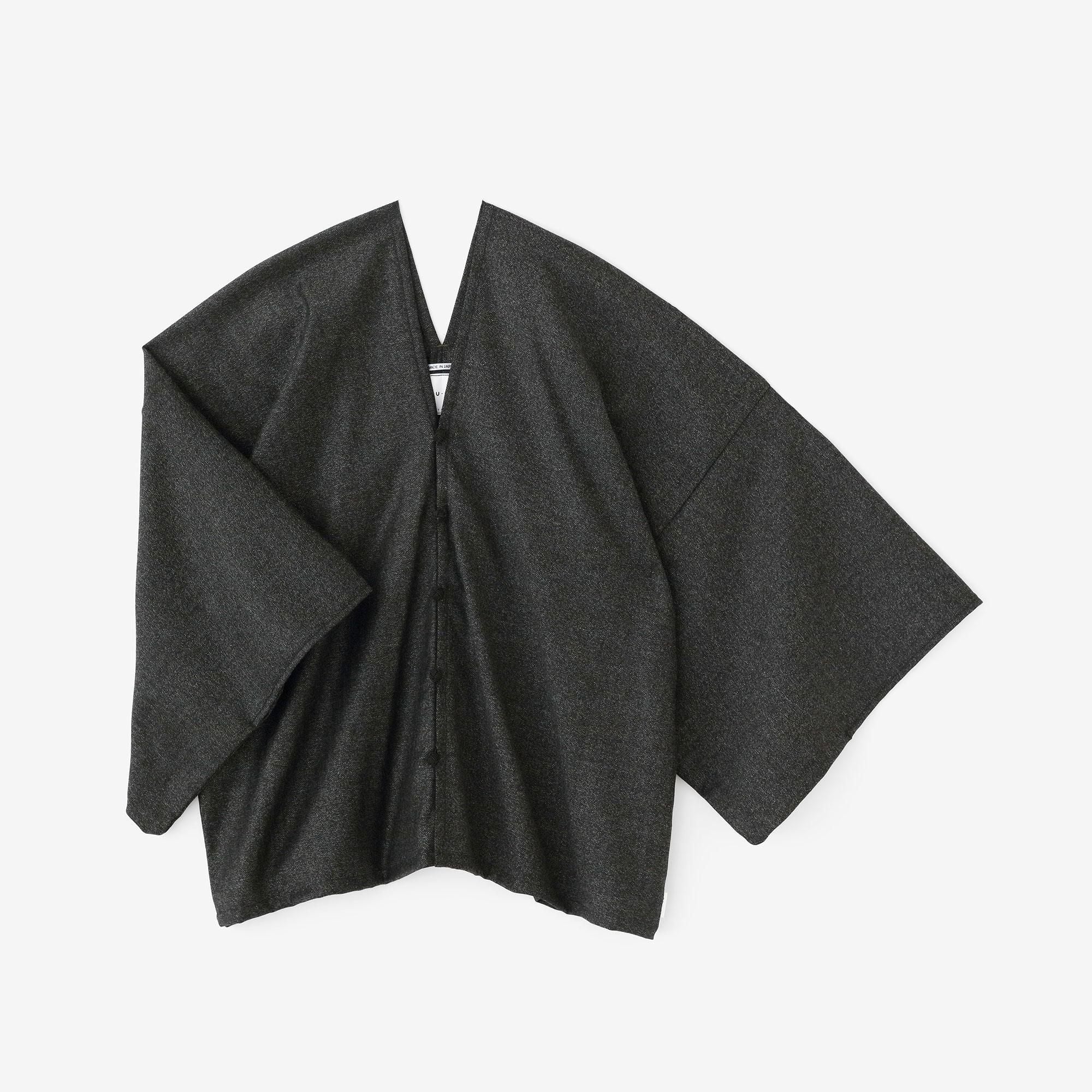 ウールレーヨン 杉綾織（すぎあやおり） はつき／墨黒（すみくろ）